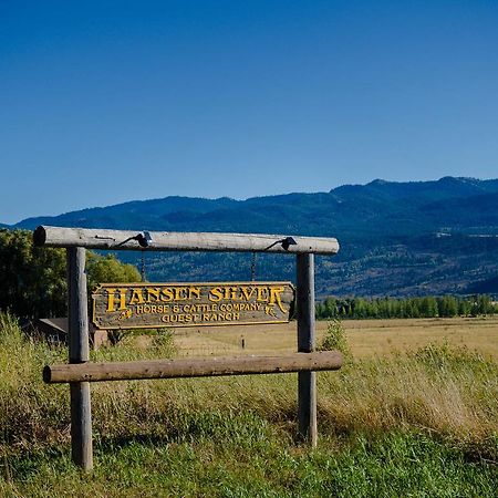 Swan Valley Hansen Guest Ranch מראה חיצוני תמונה