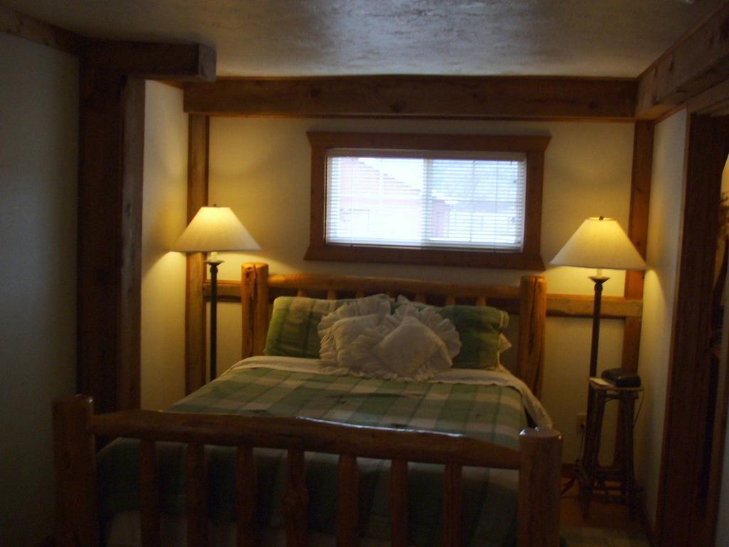 Swan Valley Hansen Guest Ranch מראה חיצוני תמונה