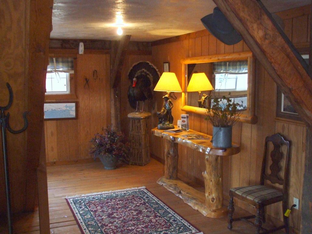 Swan Valley Hansen Guest Ranch חדר תמונה