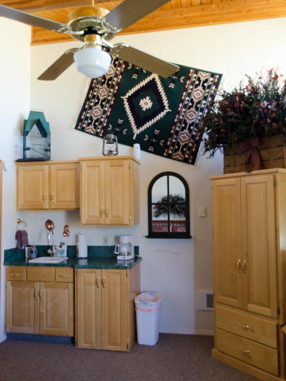 Swan Valley Hansen Guest Ranch חדר תמונה